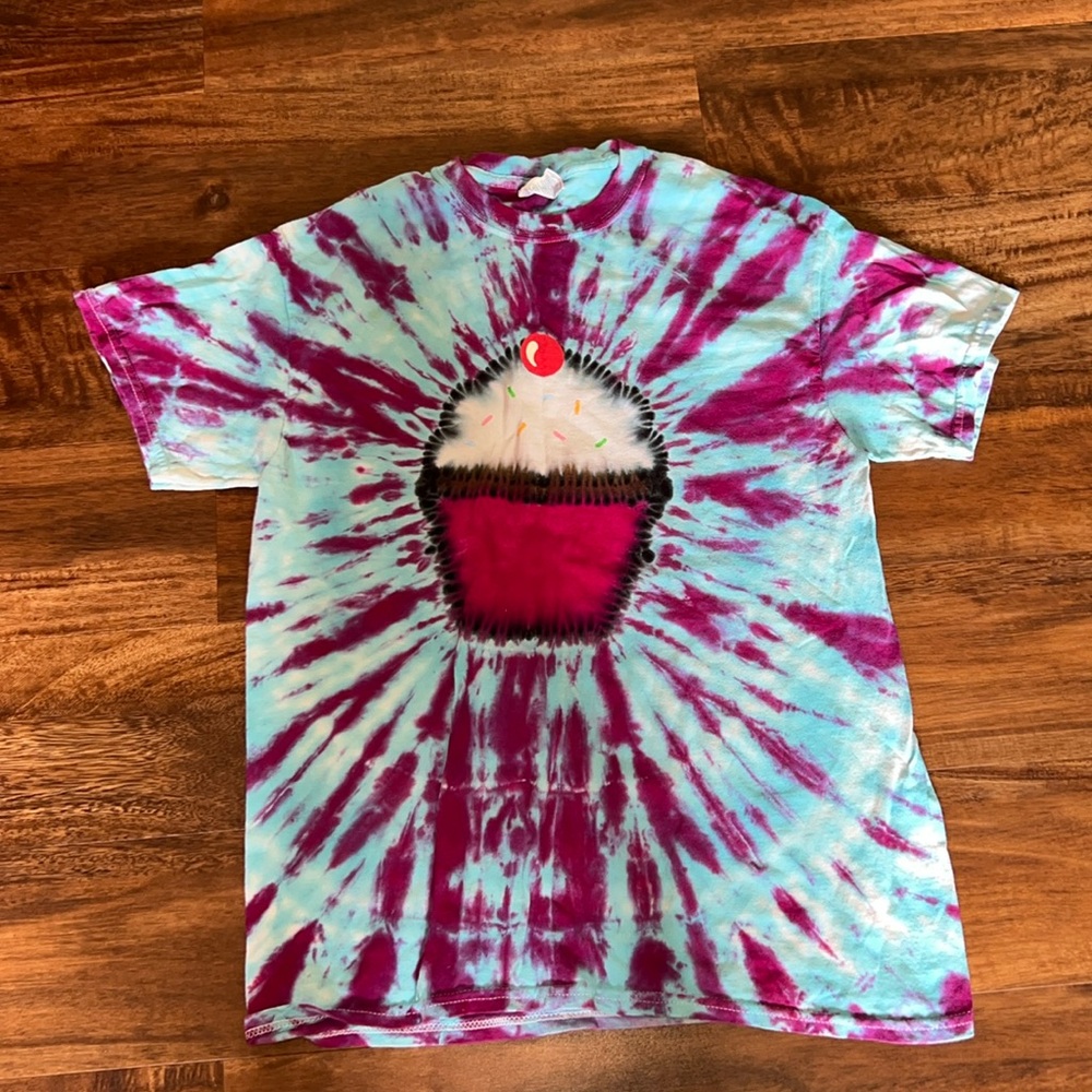 Handmade Cupcake Tie Dye